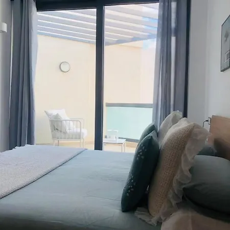 Luxury El *